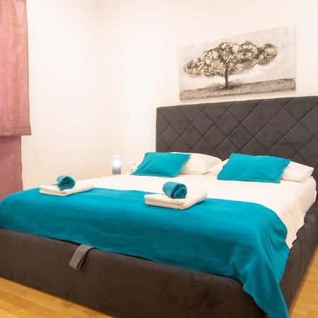 Apartment Cvita Free Beach Parking Makarska Buitenkant foto