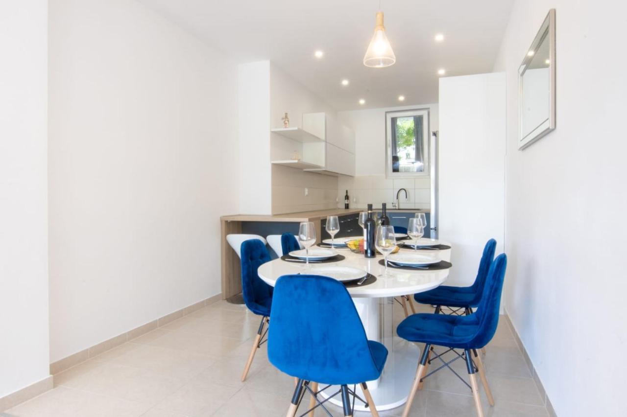 Apartment Cvita Free Beach Parking Makarska Buitenkant foto