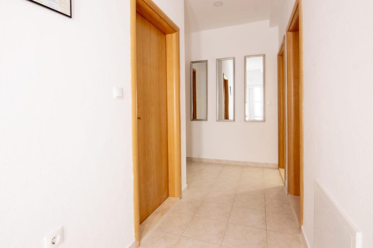 Apartment Cvita Free Beach Parking Makarska Buitenkant foto