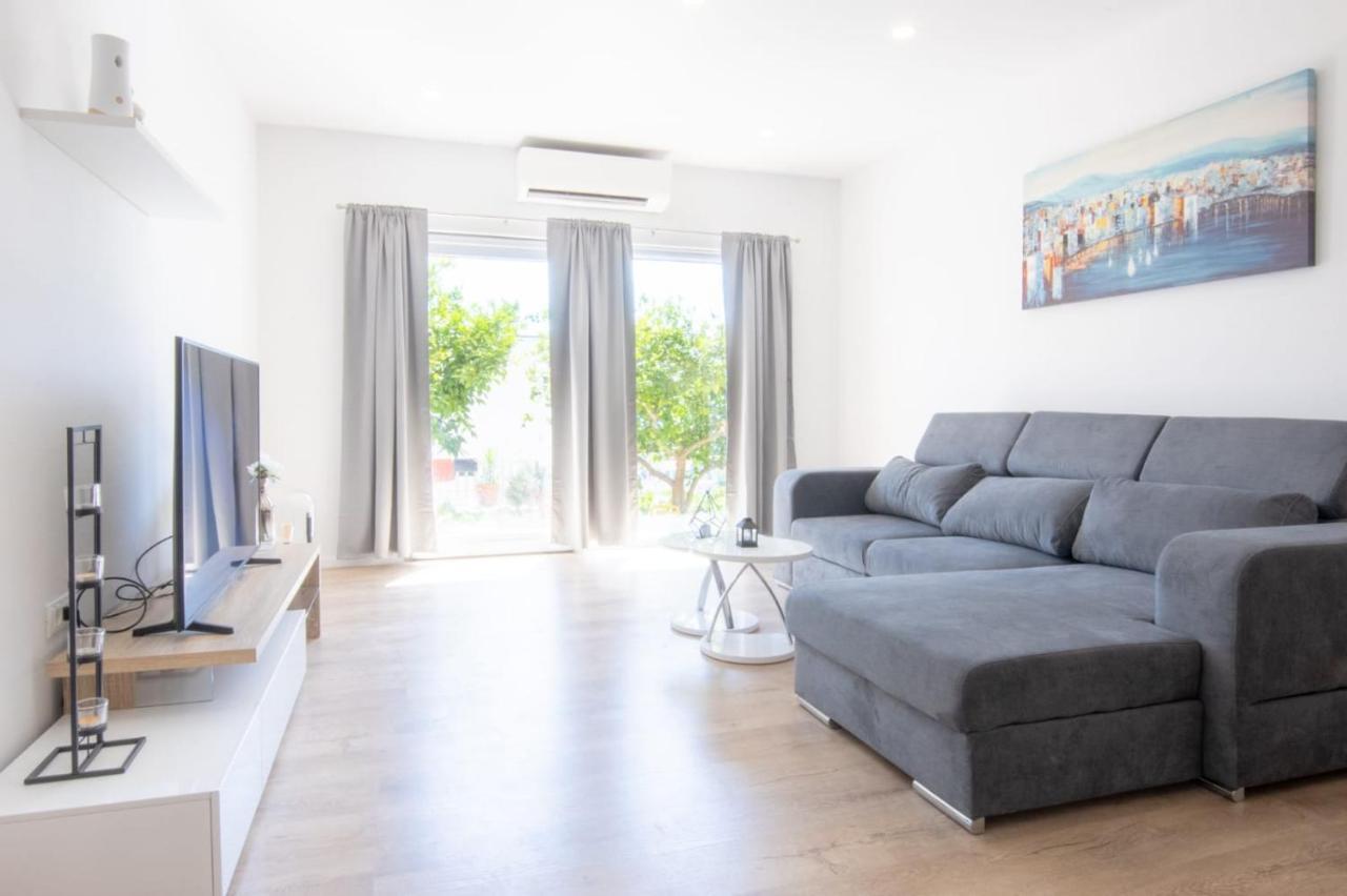 Apartment Cvita Free Beach Parking Makarska Buitenkant foto