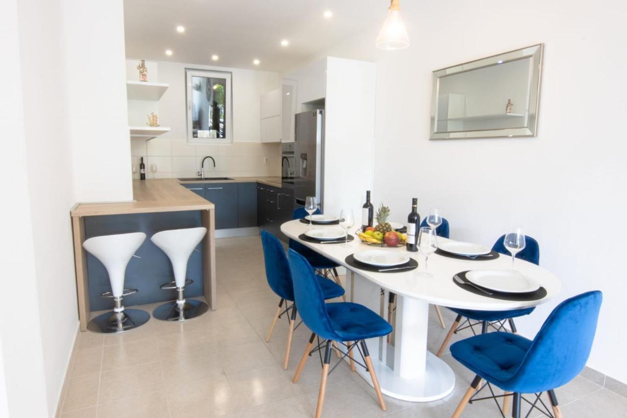 Apartment Cvita Free Beach Parking Makarska Buitenkant foto